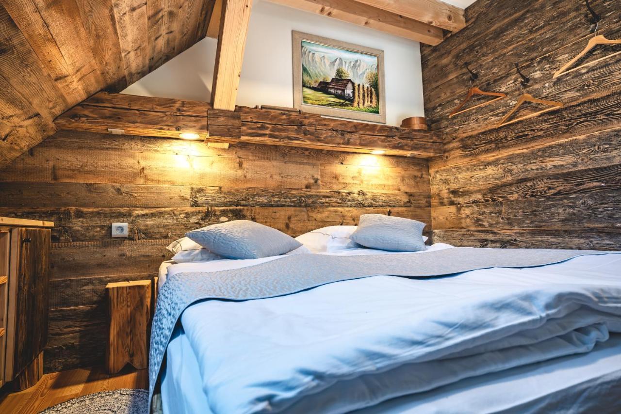 Tourist Farm Senkova Domacija Villa Згорние Йезерско Екстериор снимка