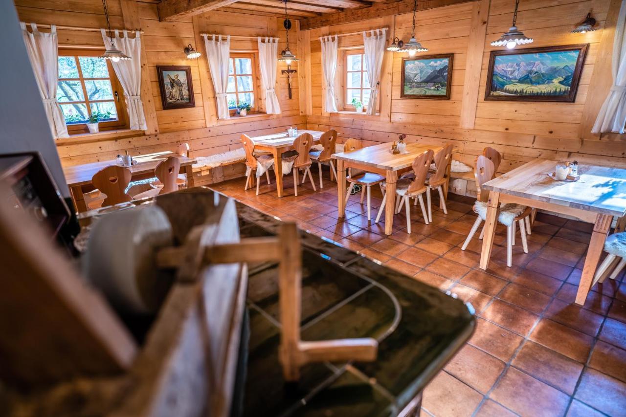 Tourist Farm Senkova Domacija Villa Згорние Йезерско Екстериор снимка