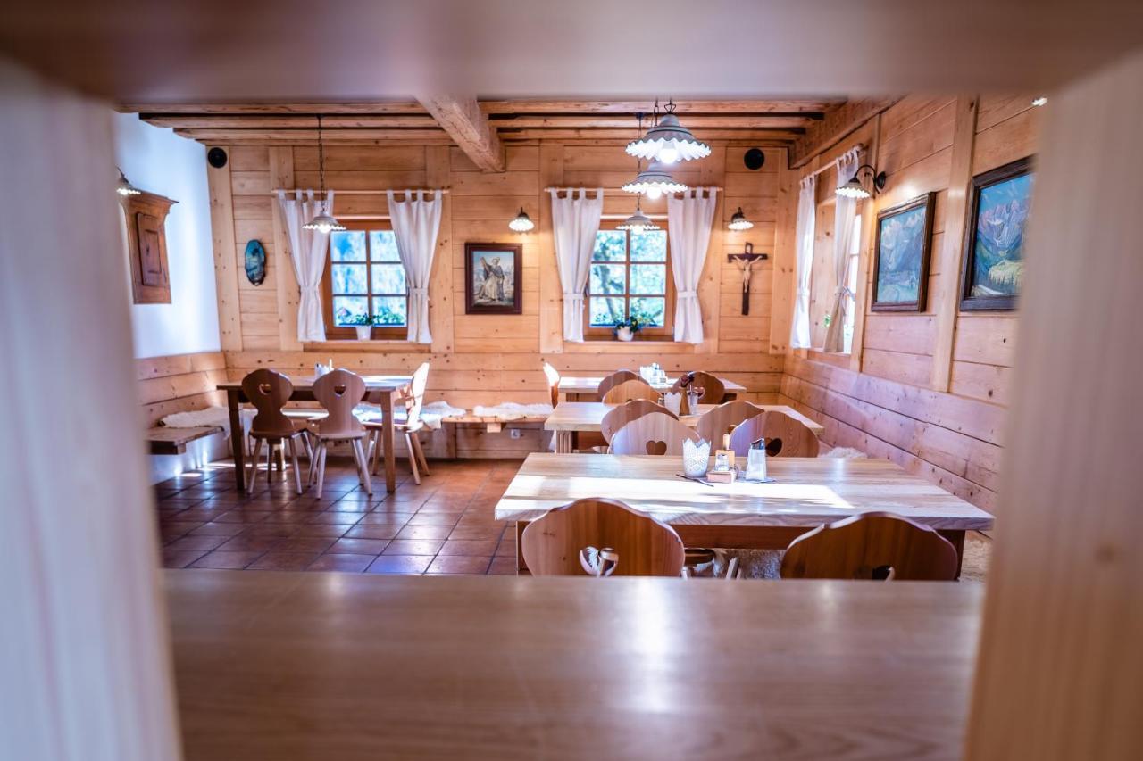 Tourist Farm Senkova Domacija Villa Згорние Йезерско Екстериор снимка